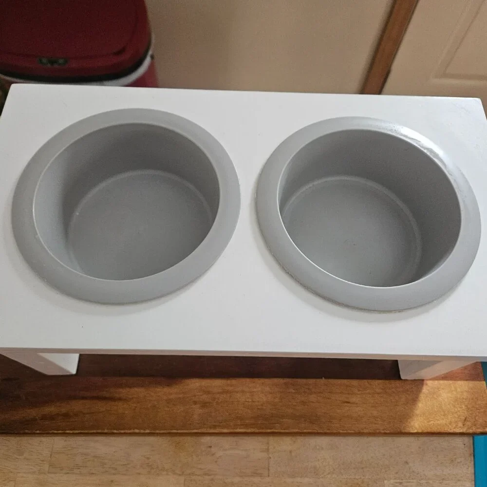 elevated wooden pet bowls